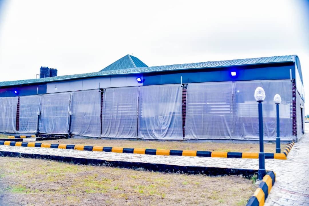 Murphy'S Mansion Resort Umuahia Exterior foto